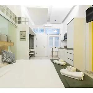 https://little-cozy-loft-madrid-free-street-parking-wifi.besthotelstoledo.com